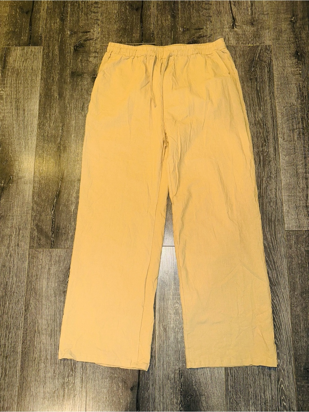 Woman’s Lightweight Casual Drawstring Pants